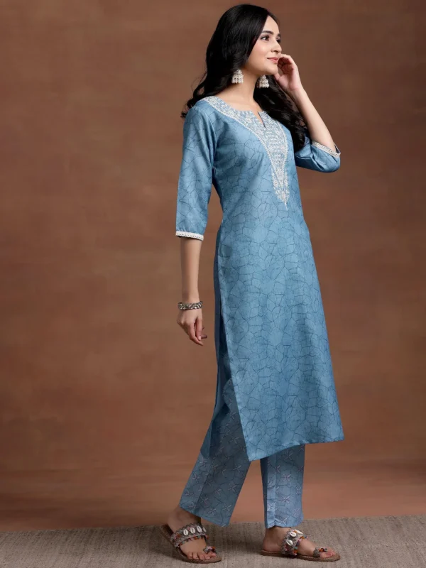 Women Blue Yoke Design Cotton Straight Suit With Dupatta - Image 5