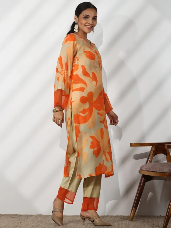 Women Grey Printed Cotton Blend Straight Suit With Dupatta - Image 7