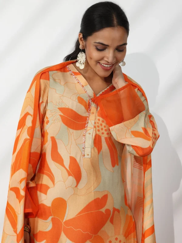 Women Grey Printed Cotton Blend Straight Suit With Dupatta - Image 4