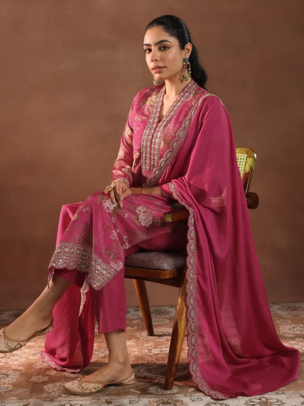 Women Pink Printed Silk Blend Straight Suit With Dupatta - Image 6