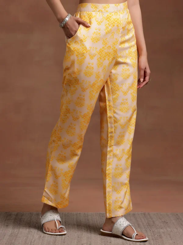 Women Yellow Embroidered Cotton Blend Straight Suit With Dupatta - Image 4