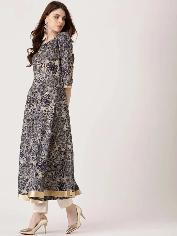 Women Blue Printed Chanderi Silk Kurta - Image 4